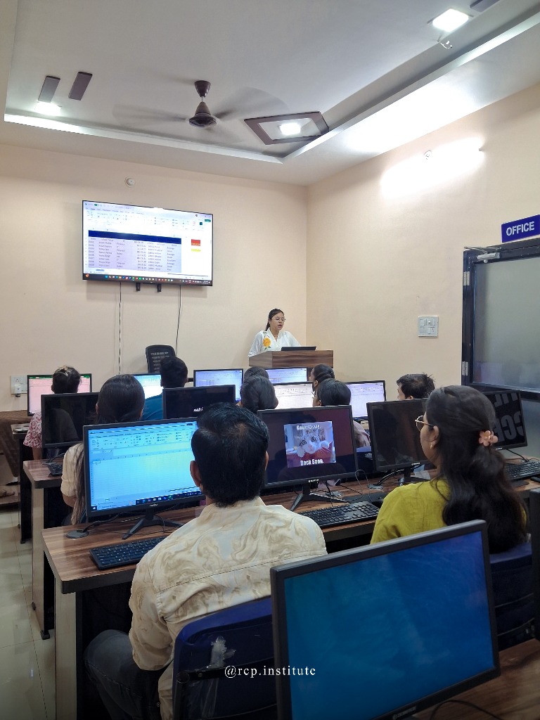 RCP Computer Institute Bilaspur Real Classroom & Students